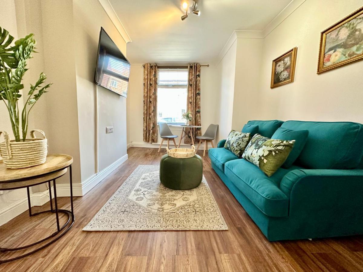 De Burgh Ground Floor With Free Parking Apartamento York